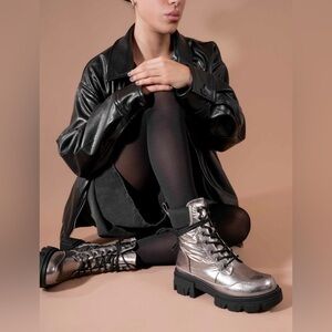 Stylish Silver Women's Boots POP
